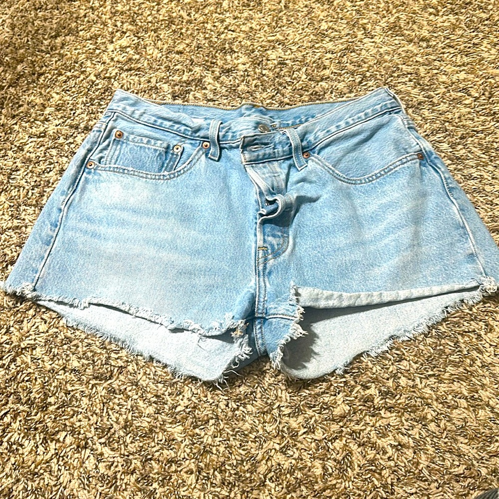 Levi’s 501 denim shorts